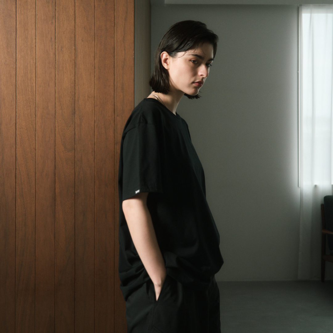 【Silverline・希望の光】袖刺繍オーバーサイズTシャツ